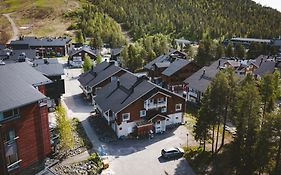 Alppitähti, Huoneisto Hilla